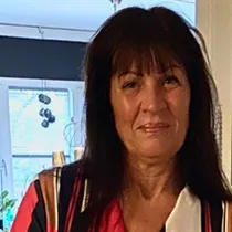 Helle søger job som sælger / rengøringsassistent / butiksmedarbejder