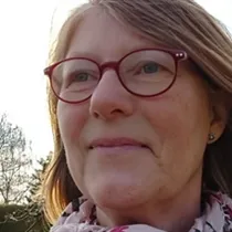 Dorte søger job som apoteker / pædagog / administrativ medarbejder